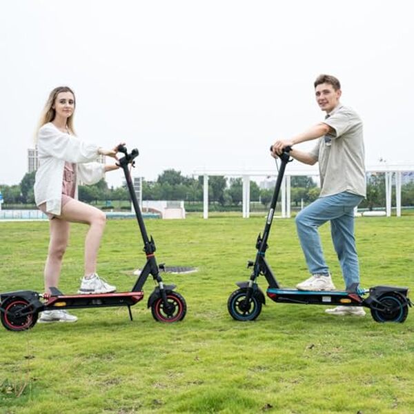 Découvrez l'essai complet de la trottinette électrique EVERCROSS A1 : alliez puissance, autonomie et performances au quotidien. Idéale pour les trajets urbains, vous serez conquis par son efficacité.