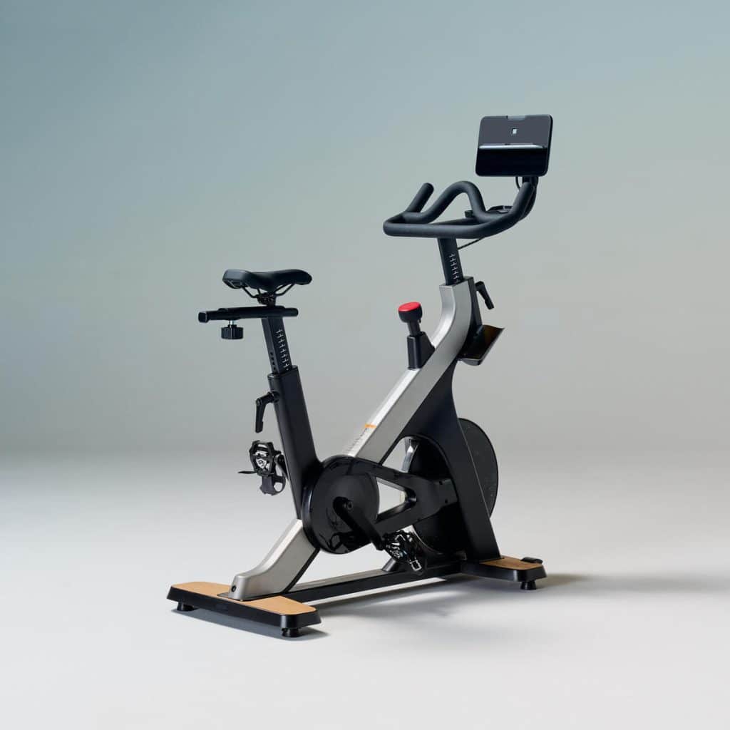 Test vélo d'appartement connecté training bike 900 Decathlon